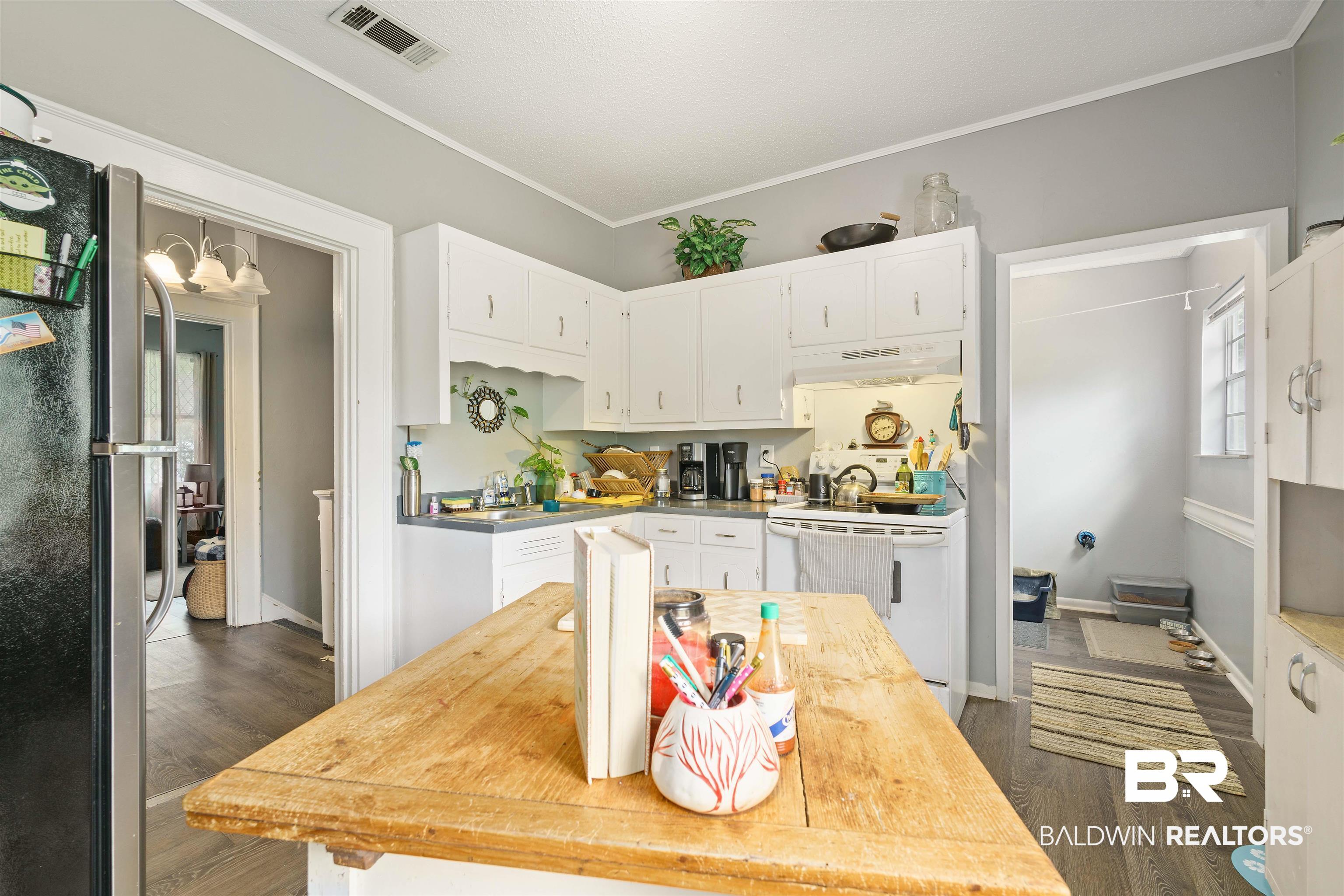 202 1st Street Mobile, AL 36611 - Photo 17 of 25