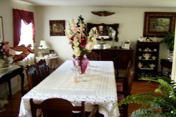 447 (creek) Road Canadensis, PA 18325 - Photo 8 of 14 Formal Dining Room