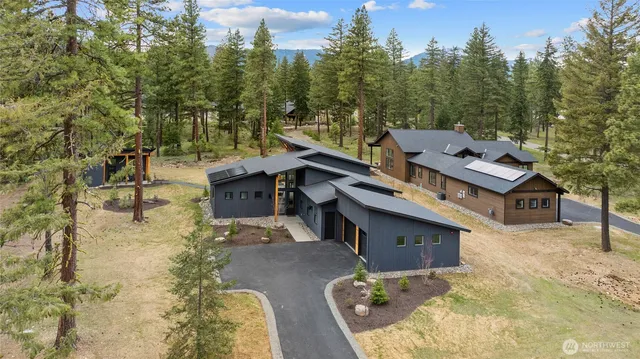 $1,795,000 | 1980 Wanawish Loop, Ronald, WA 98940