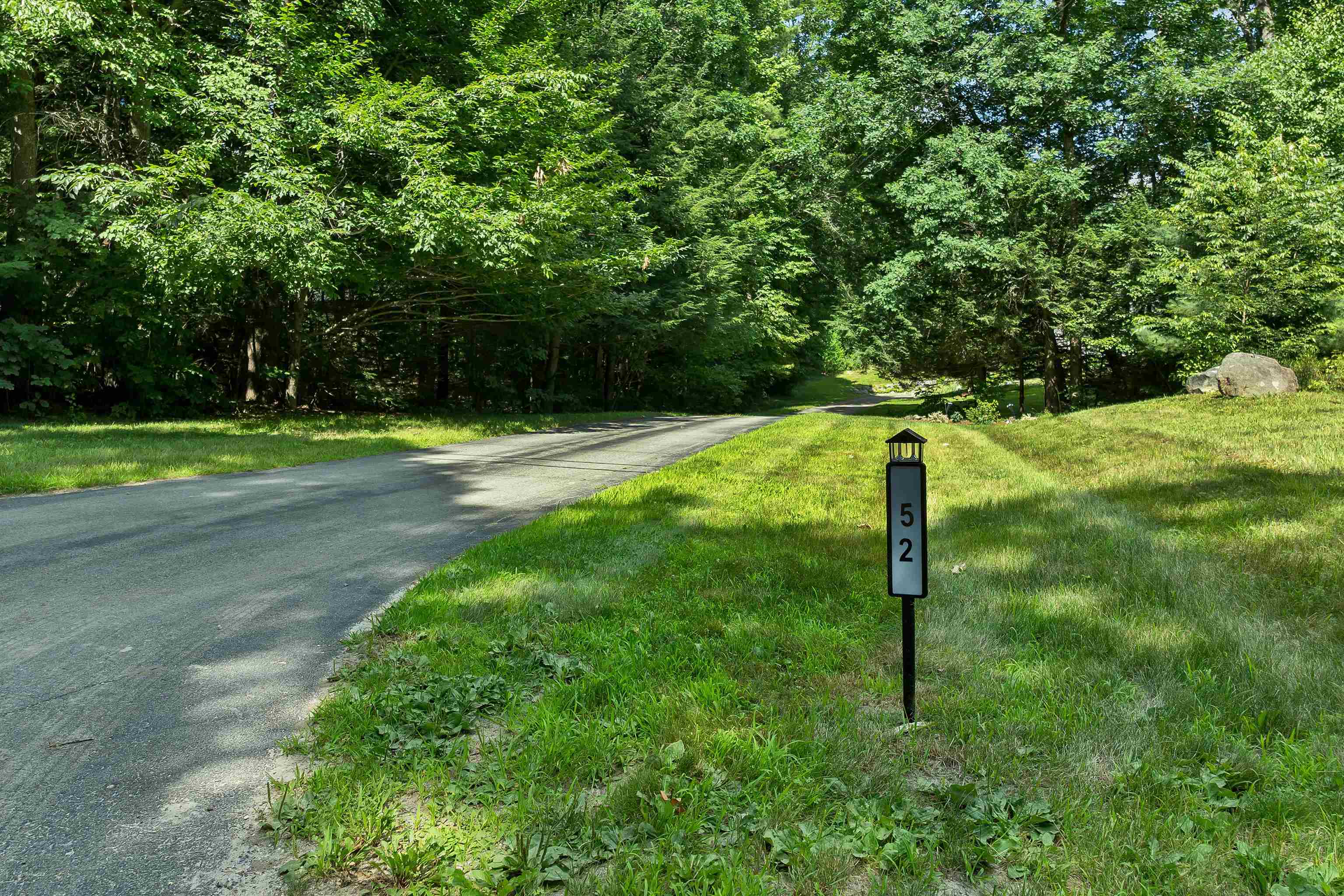 52 Riverdale Road New Boston, NH 03070 - Photo 4 of 56 Gallery Image 4