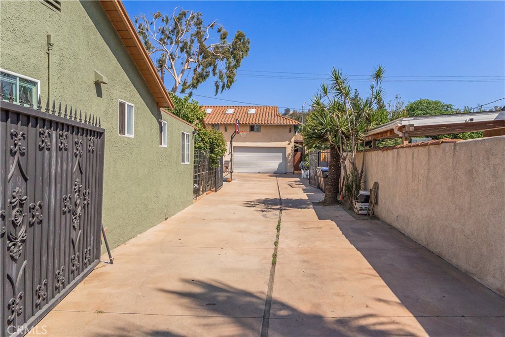 2344 Kaydel Road Whittier, CA 90601 - Photo 5 of 42