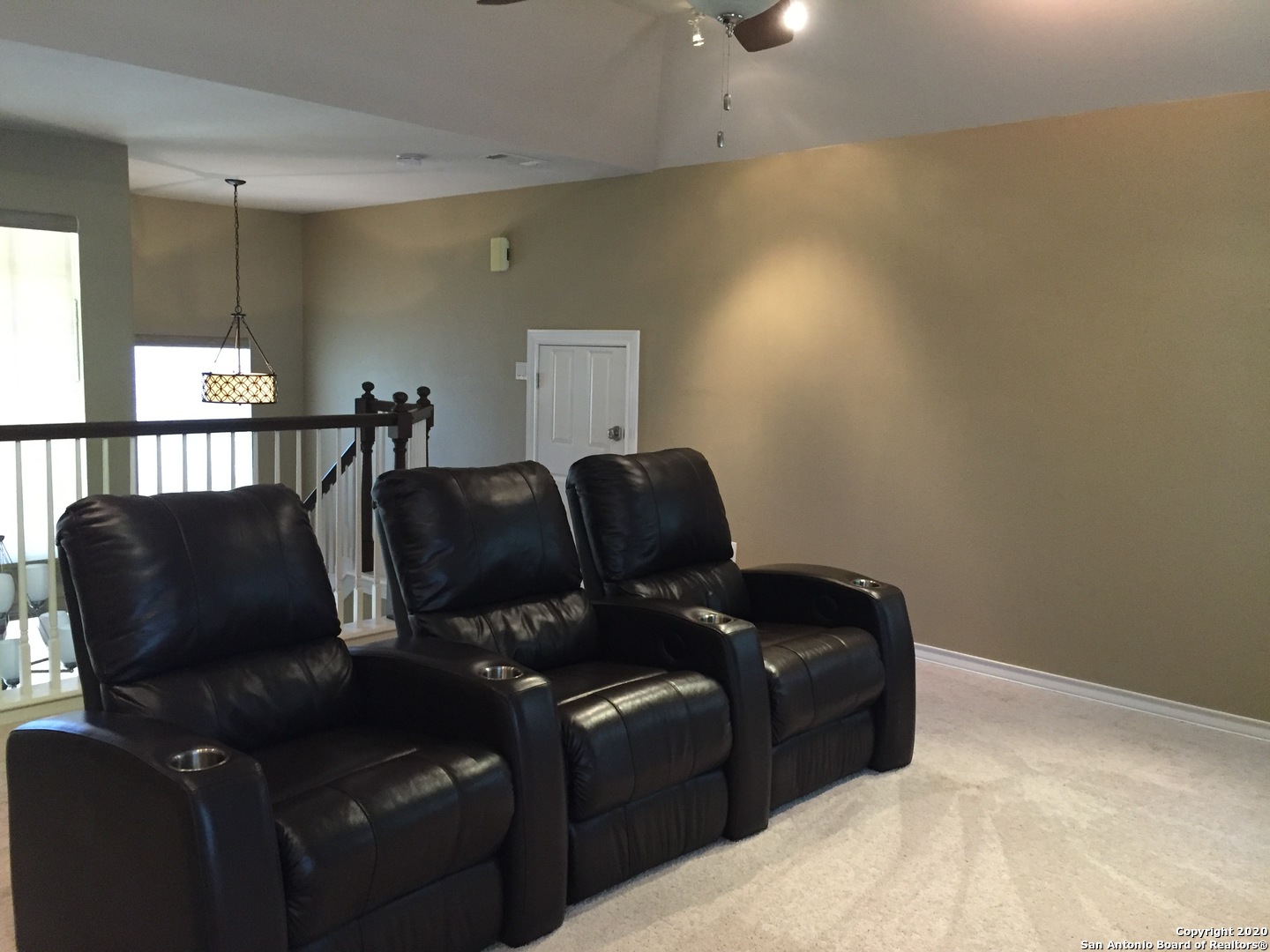 3 Lindquist San Antonio, TX 78248 - Photo 27 of 35 a living room with furniture