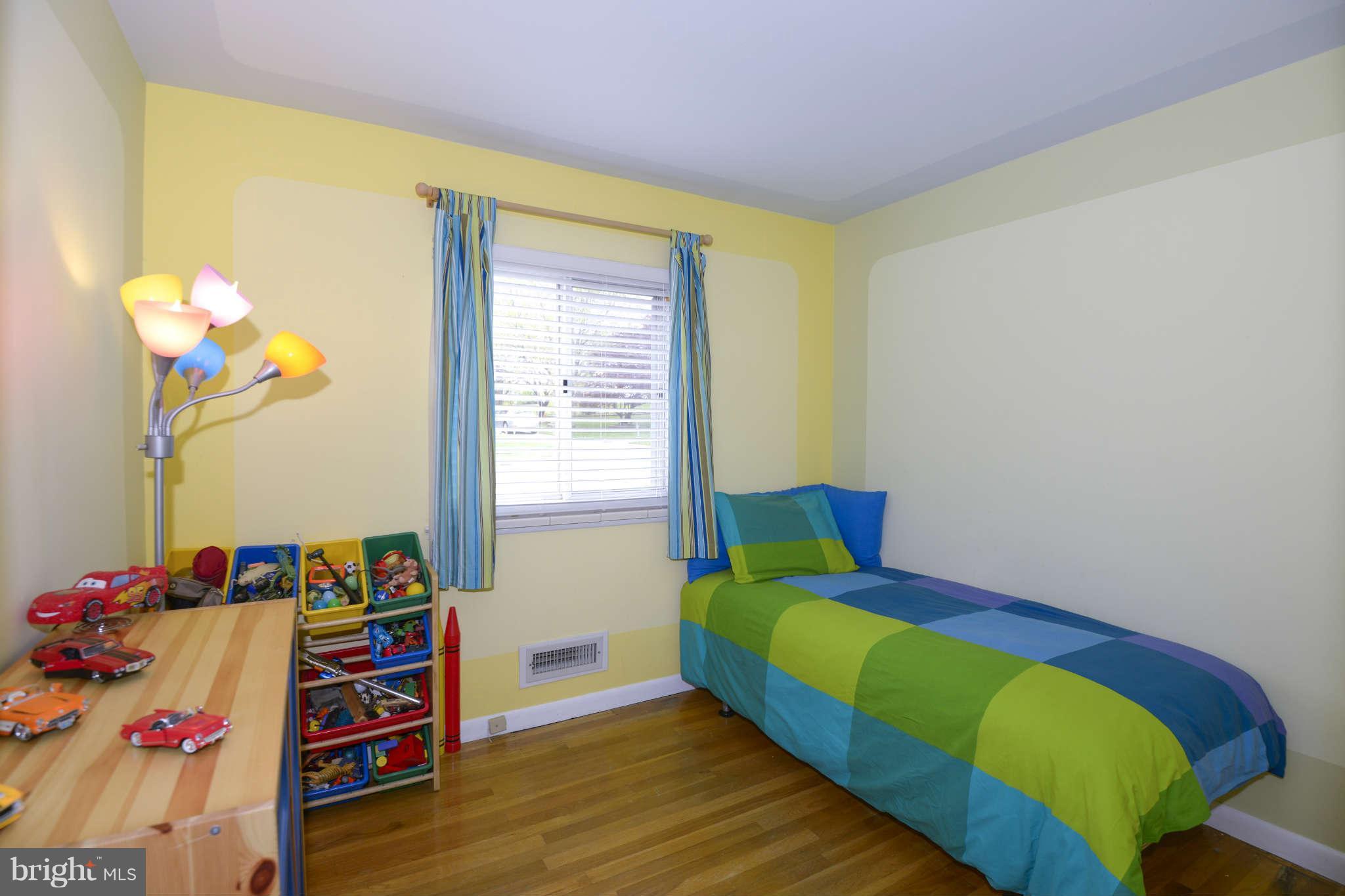1206 Redcliffe Road Baltimore, MD 21228 - Photo 13 of 24 Bedroom #3