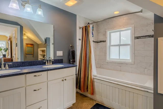 $565,000 | 5481 Main Street, Manchester, VT 05255