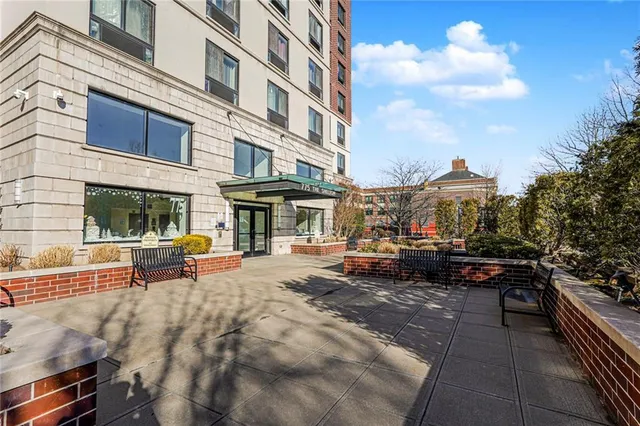 $690,000 | 775 Lafayette Avenue, Unit 5F | Bedford-Stuyvesant