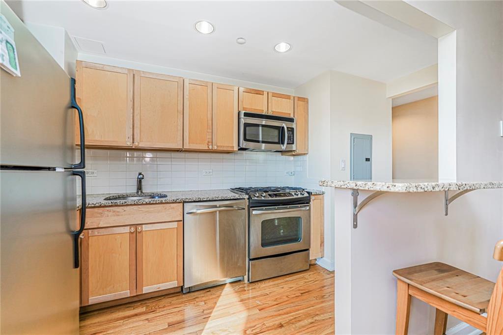775 Lafayette Avenue, Unit 5F Brooklyn, NY 11221 - Photo 14 of 25
