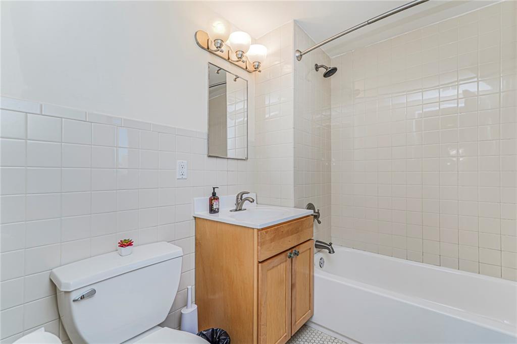 775 Lafayette Avenue, Unit 5F Brooklyn, NY 11221 - Photo 20 of 25