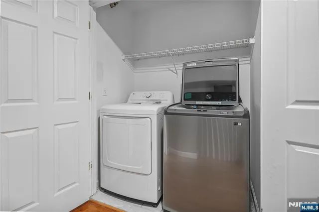 $4,300 | 75 West Columbia Avenue, Unit 2, Palisades Park, NJ 07650