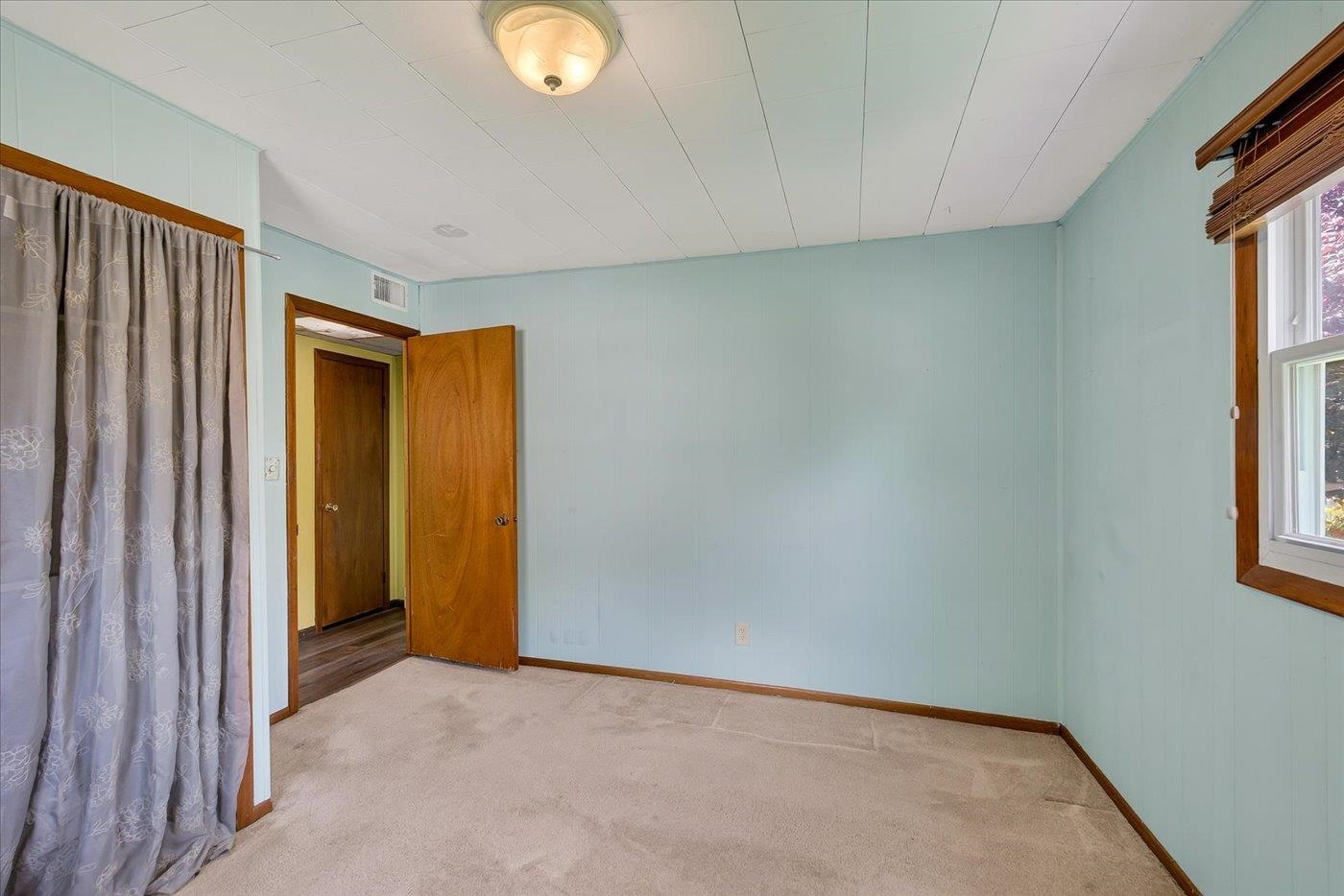 145 Rodney Court Madison, WI 53715 - Photo 17 of 33