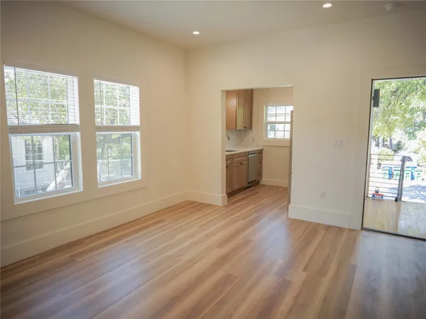$2,500 | 803 Oakland Avenue, Unit B, Austin, TX 78703
