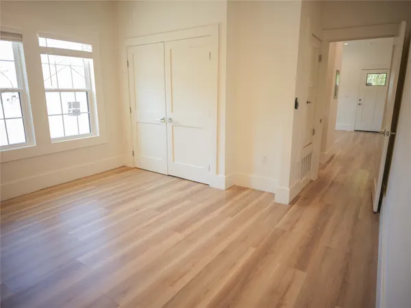 $2,500 | 803 Oakland Avenue, Unit B, Austin, TX 78703