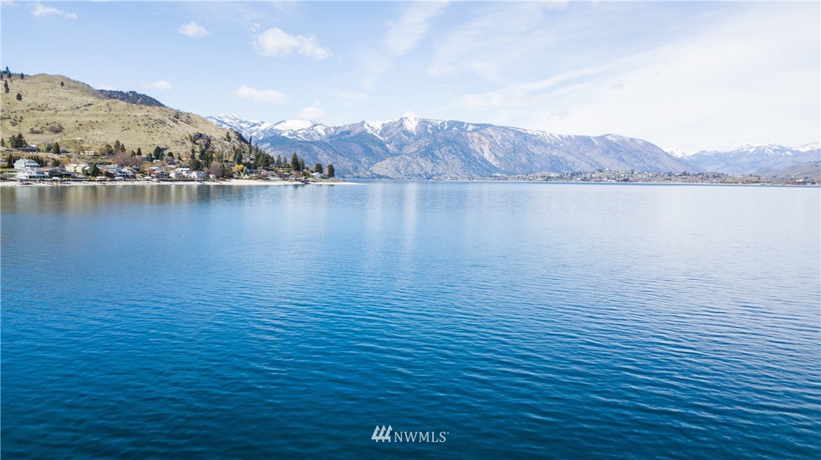 760 South Lakeshore Road Chelan, WA 98816 - Photo 11 of 21 Gallery Image 11