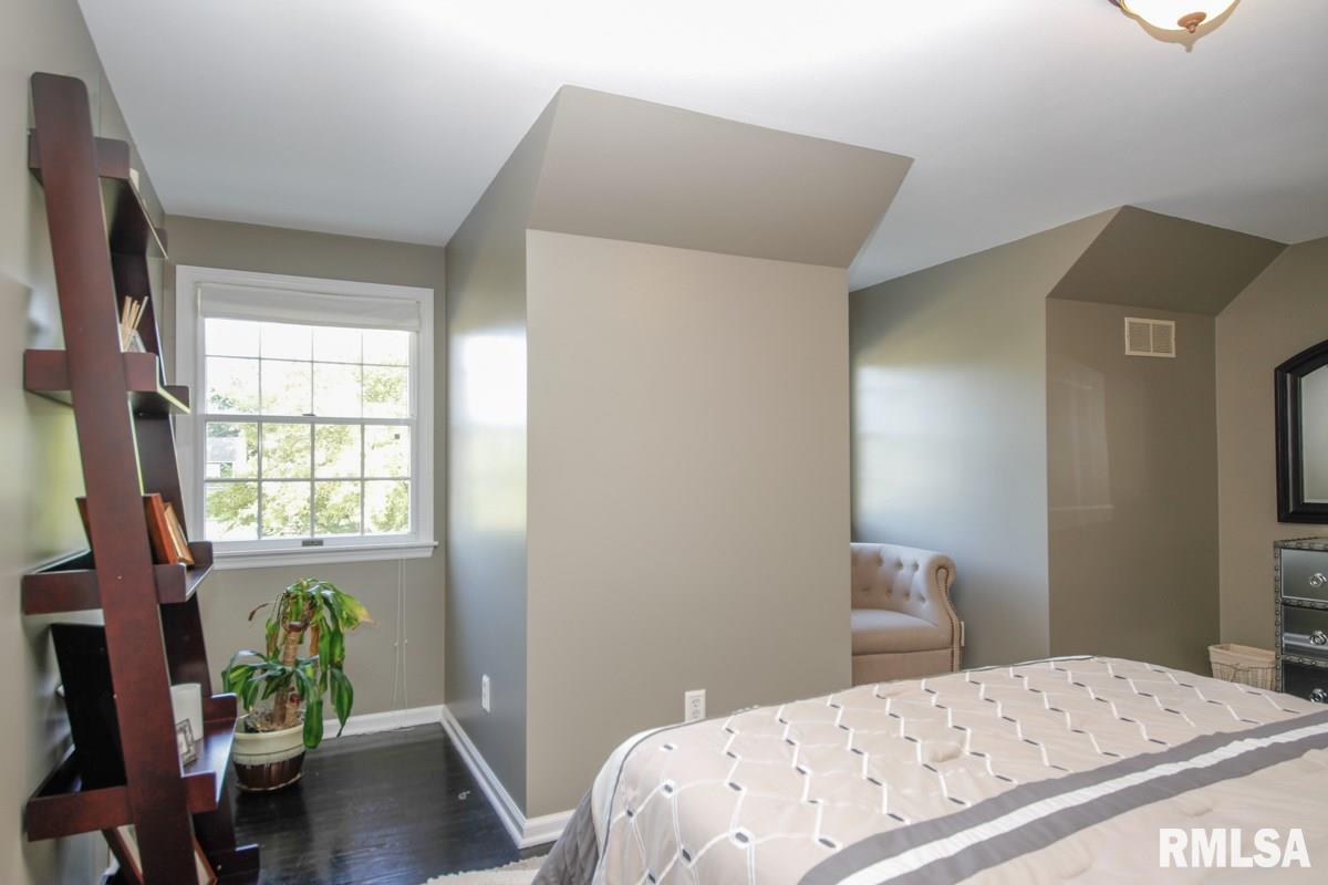 11907 North Hickory Grove Road Dunlap, IL 61525 - Photo 26 of 36 Gallery Image 26