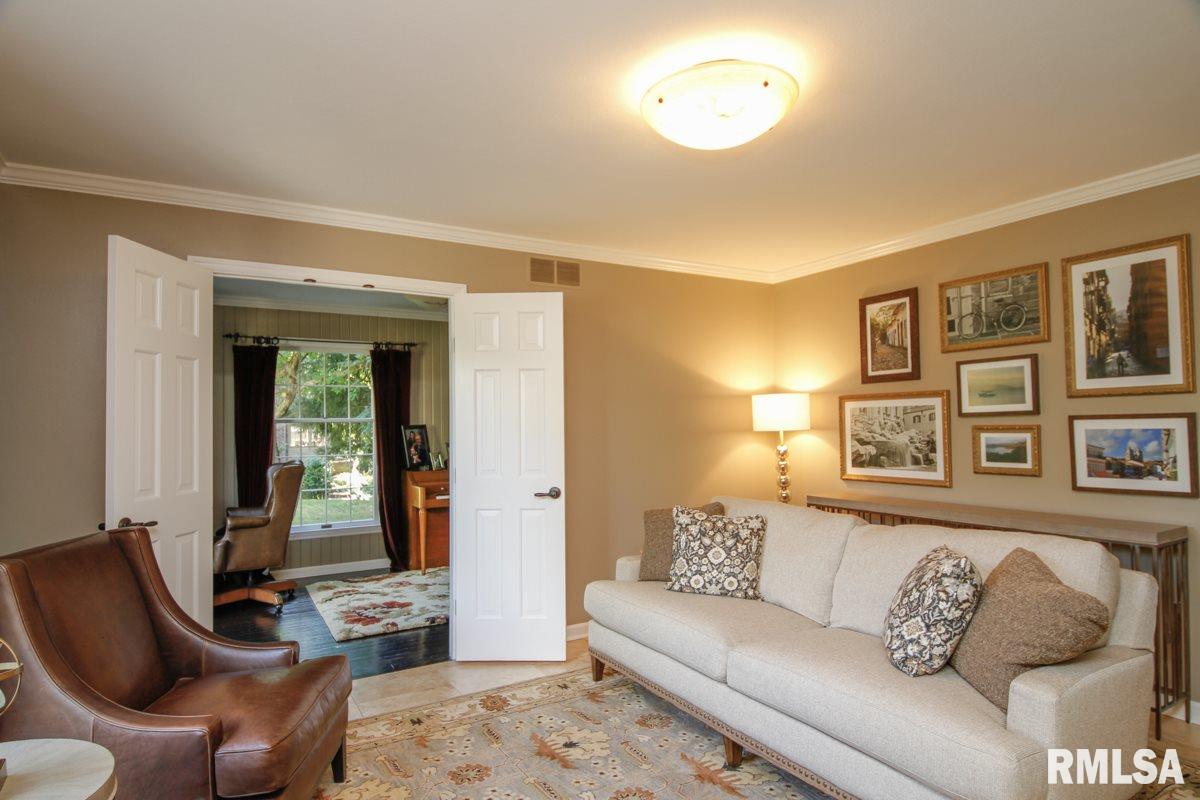 11907 North Hickory Grove Road Dunlap, IL 61525 - Photo 6 of 36 Gallery Image 6