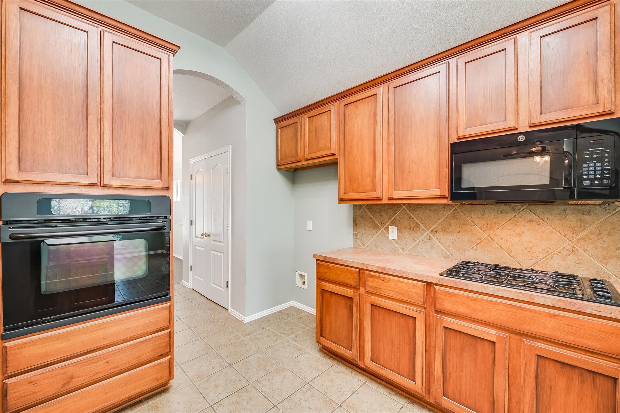 20609 Kearney Hill Road Pflugerville, TX 78660 - Photo 11 of 21