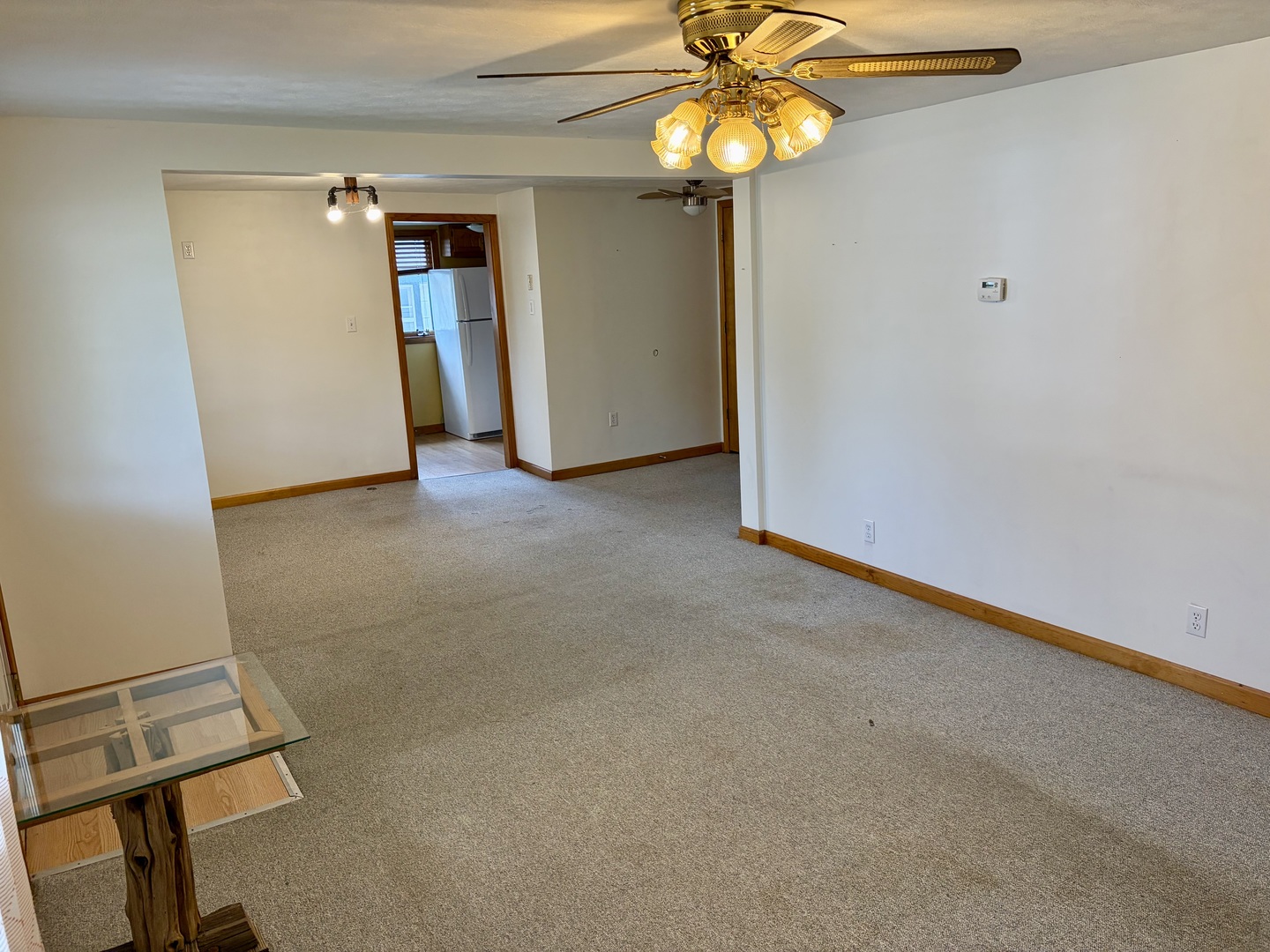 221 North George Street Clinton, IL 61727 - Photo 5 of 32