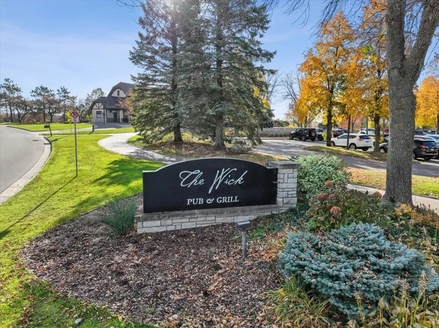 $675,000 | 10504 Bent Pne Lane, Woodbury, MN 55129