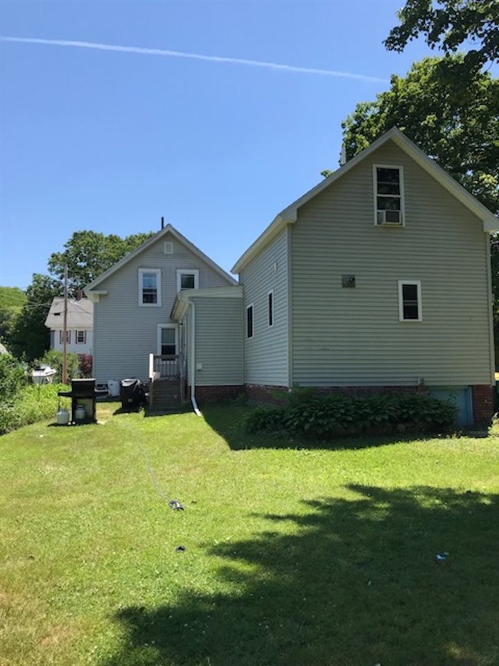28 Mill Street Rochester, NH 03868 - Photo 2 of 29