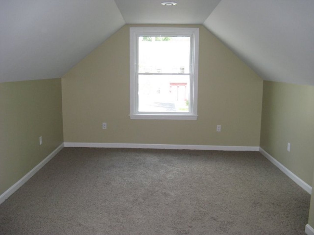 28 Mill Street Rochester, NH 03868 - Photo 17 of 29