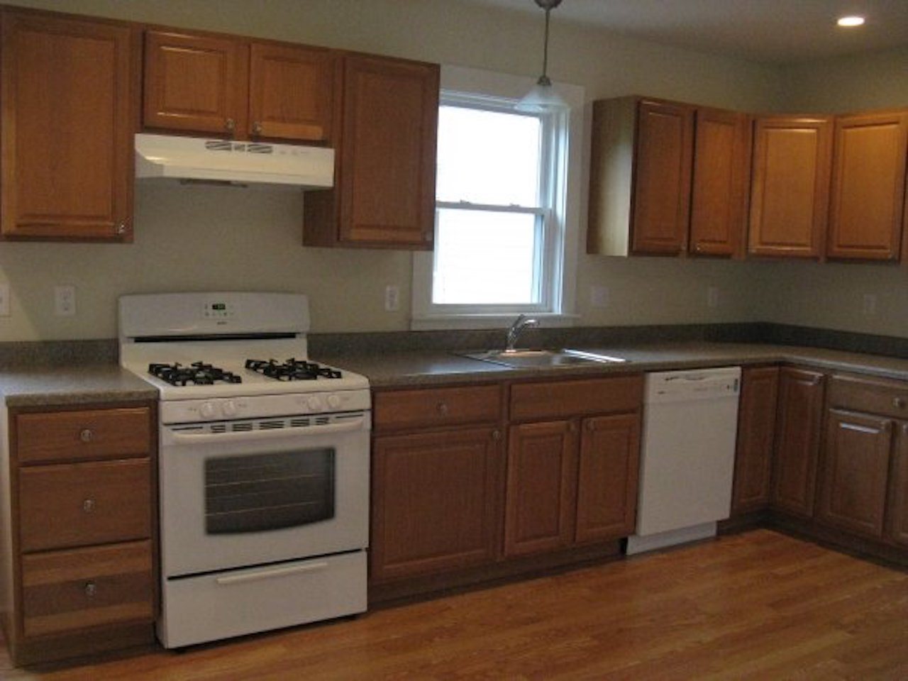 28 Mill Street Rochester, NH 03868 - Photo 21 of 29