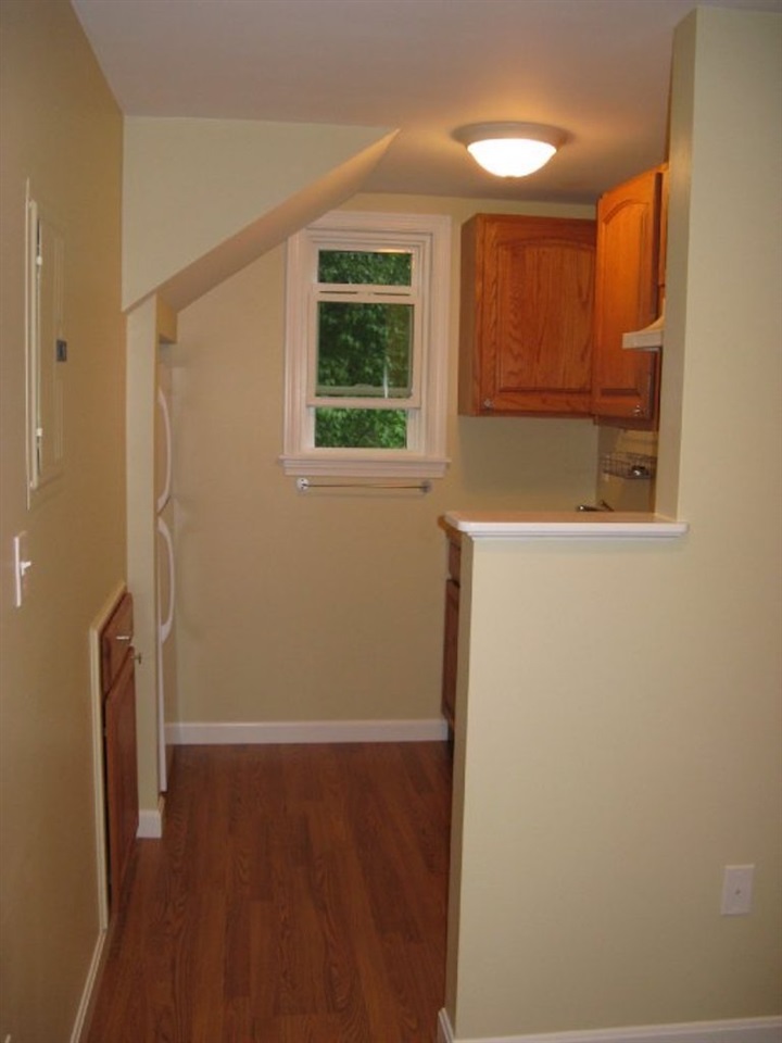 28 Mill Street Rochester, NH 03868 - Photo 10 of 29
