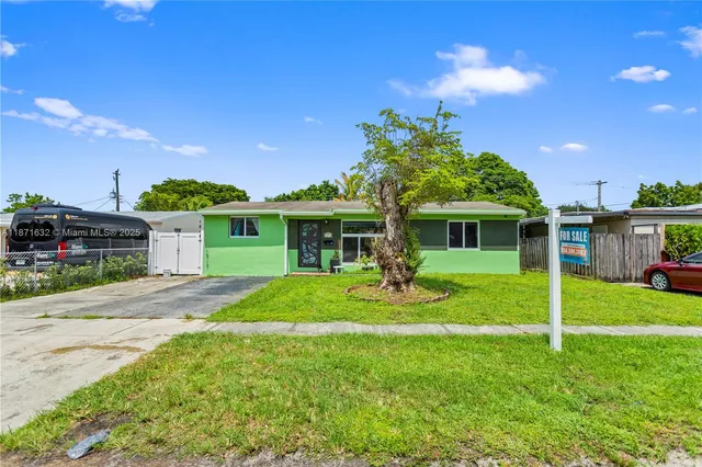 $495,000 | 6611 Park Street, Hollywood, FL 33024