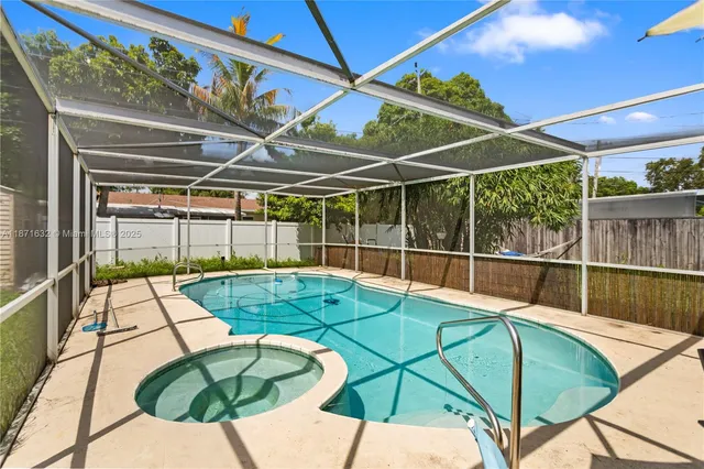 $495,000 | 6611 Park Street, Hollywood, FL 33024