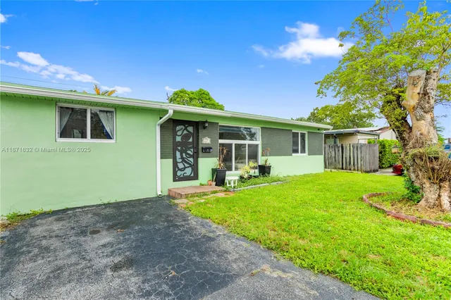$495,000 | 6611 Park Street, Hollywood, FL 33024