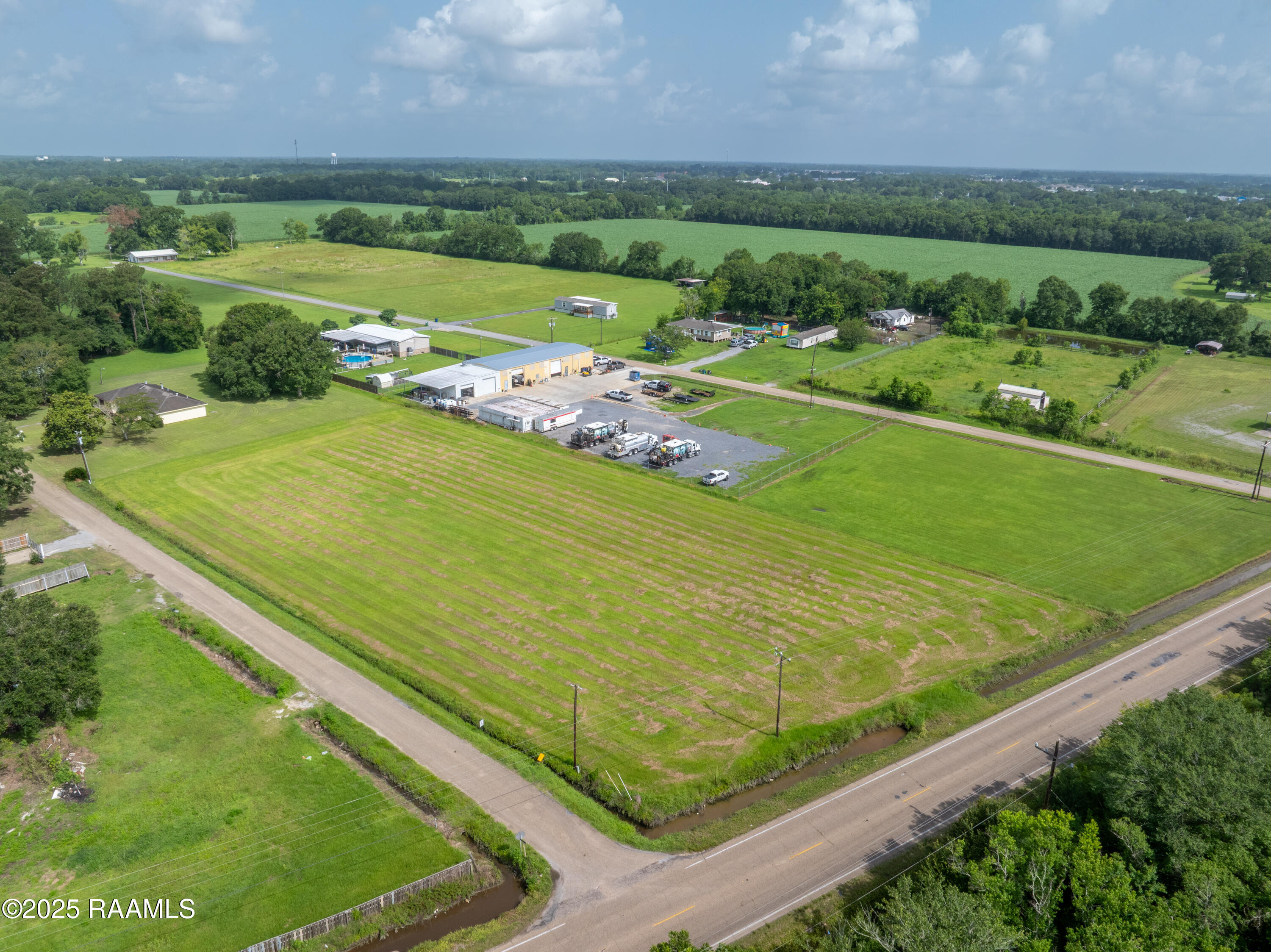 1620 South Airport Road Abbeville, LA 70510 - Photo 3 of 13 1620SAirport-2