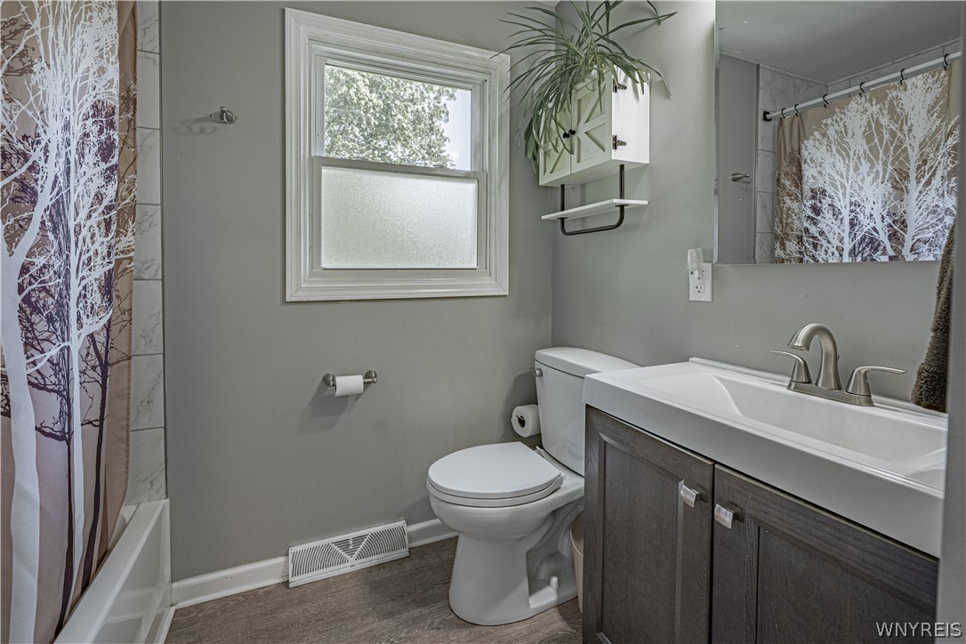 5561 Ridge Road Newfane, NY 14094 - Photo 21 of 48