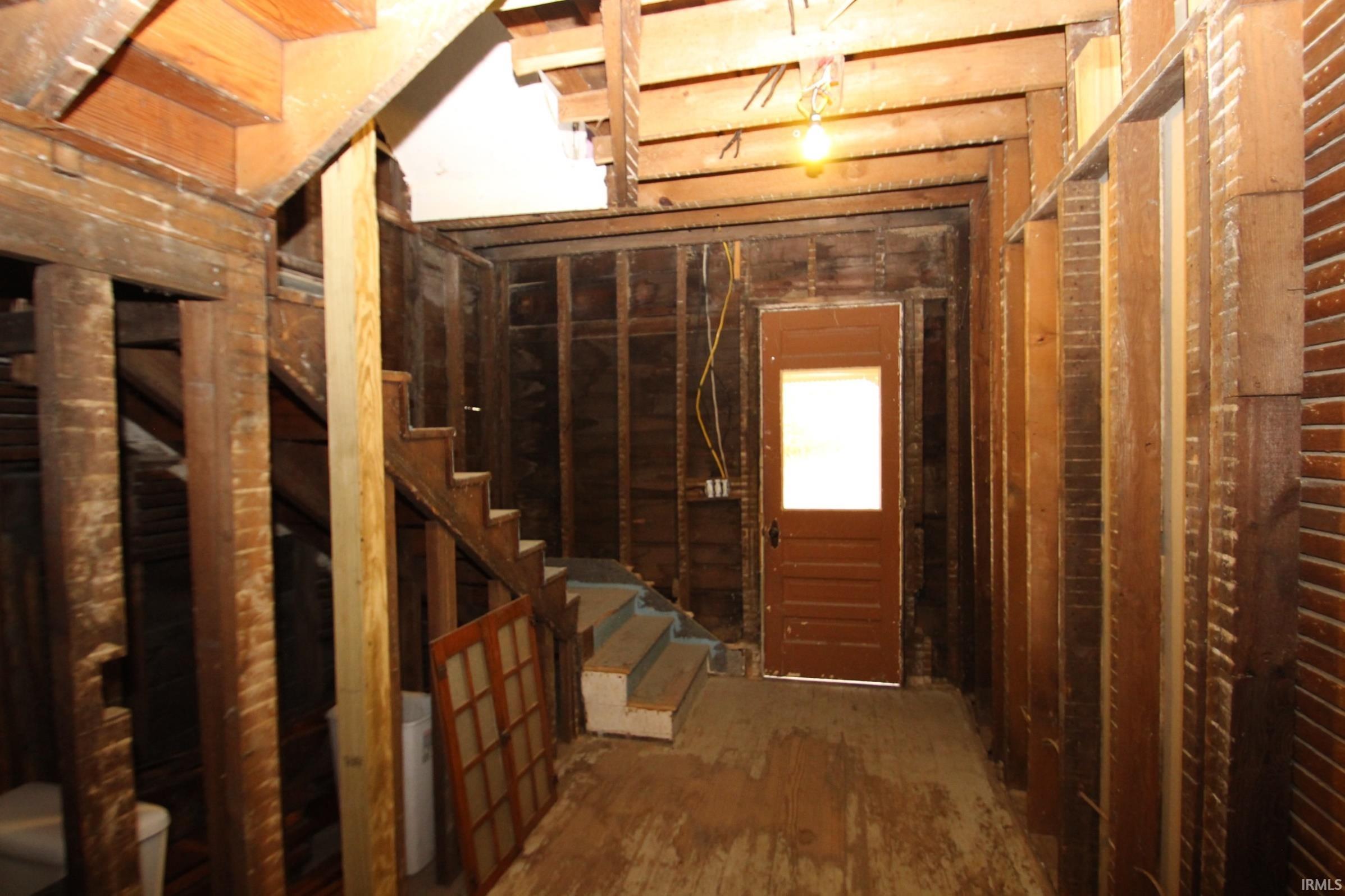 35 East Sinclair Street Wabash, IN 46992 - Photo 7 of 22