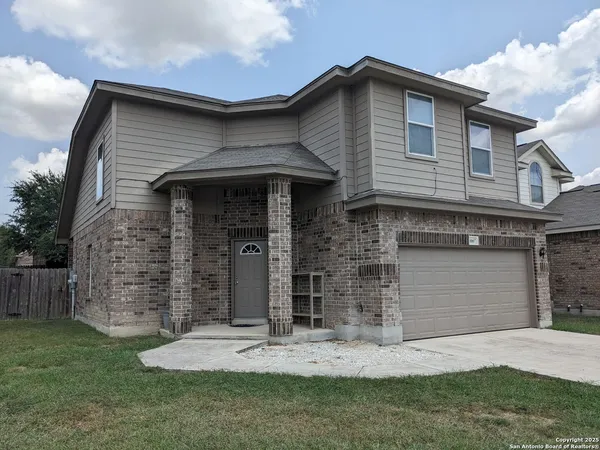 $1,795 | 8807 Arabian King, Converse, TX 78109