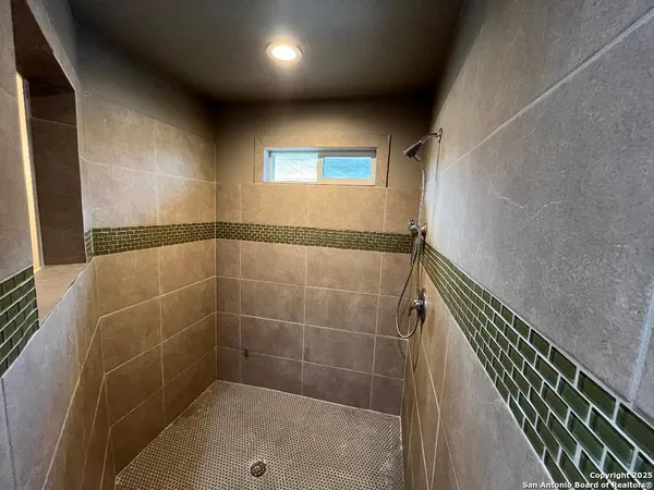 $1,795 | 8807 Arabian King, Converse, TX 78109