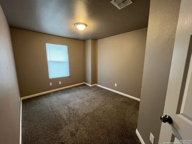 $1,795 | 8807 Arabian King, Converse, TX 78109