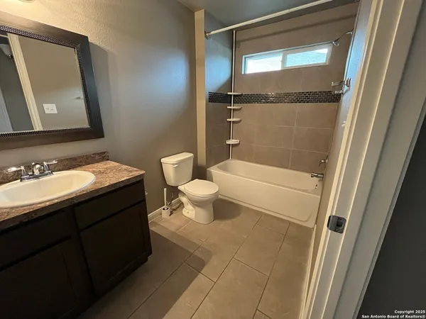 $1,795 | 8807 Arabian King, Converse, TX 78109
