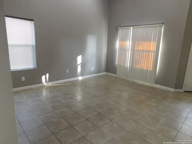 $1,795 | 8807 Arabian King, Converse, TX 78109