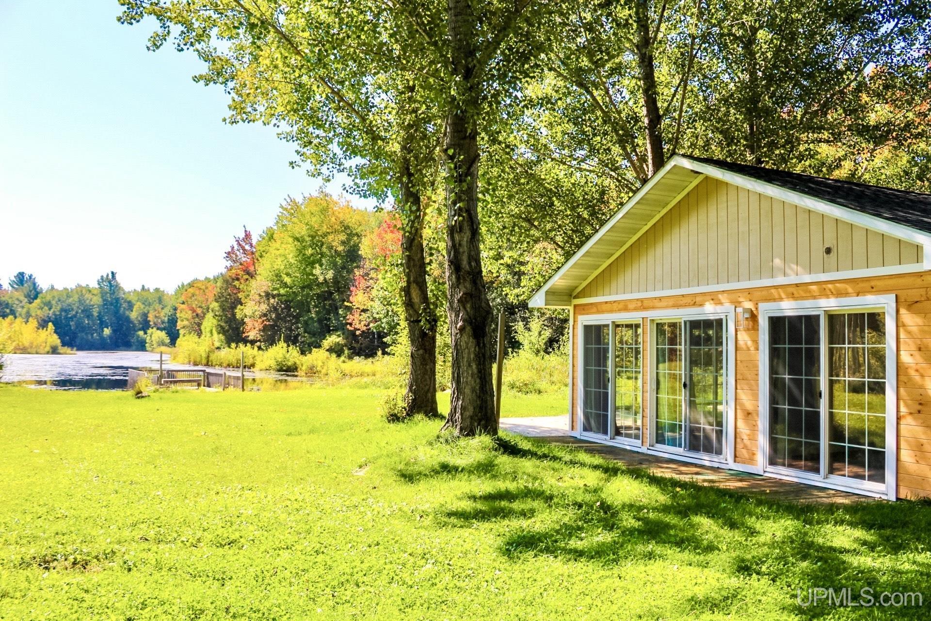 42936 Superior Road Houghton, MI 49931 - Photo 5 of 43