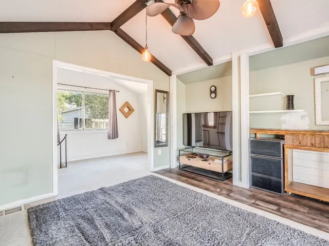 a picture of flowers