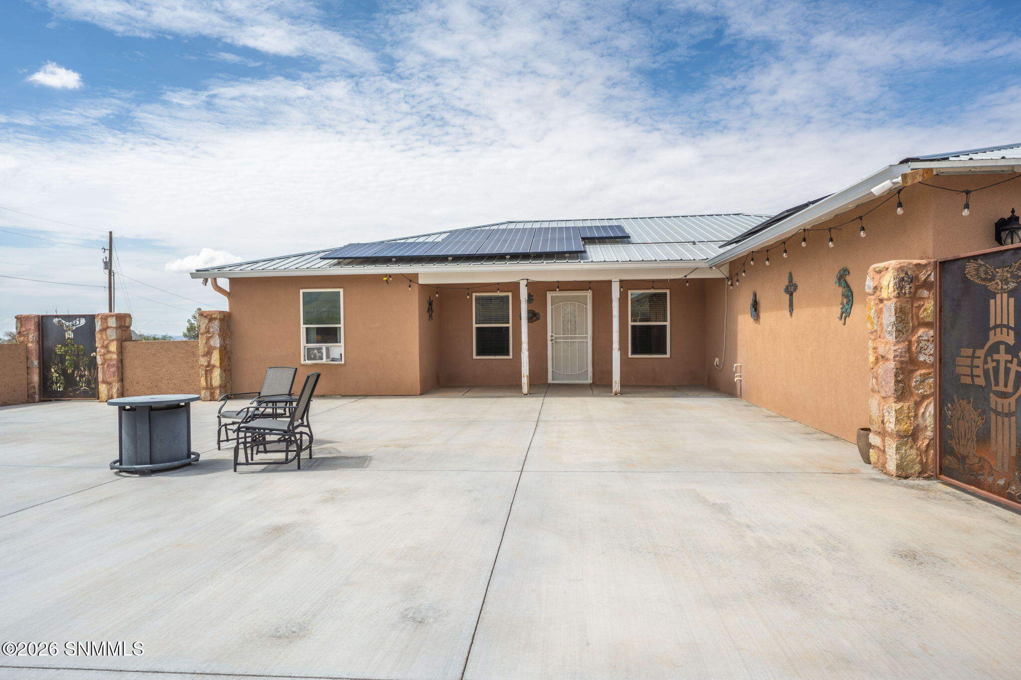7245 Brahman Road Las Cruces, NM 88012 - Photo 1 of 24 Front