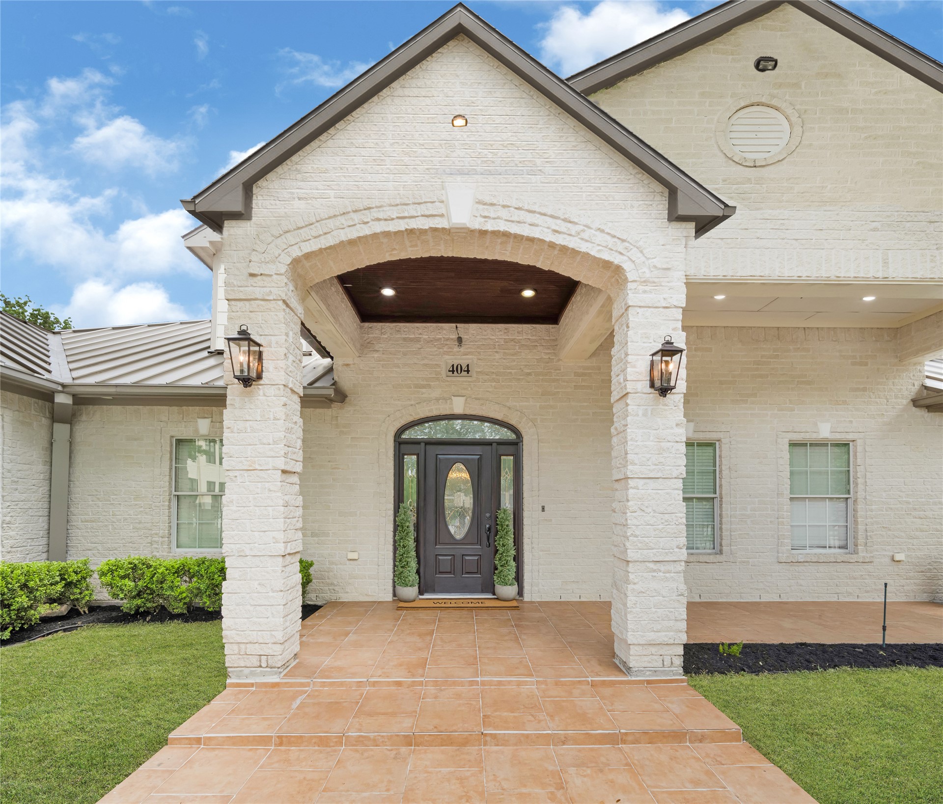 404 Moss Street Houston, TX 77009 - Photo 2 of 39