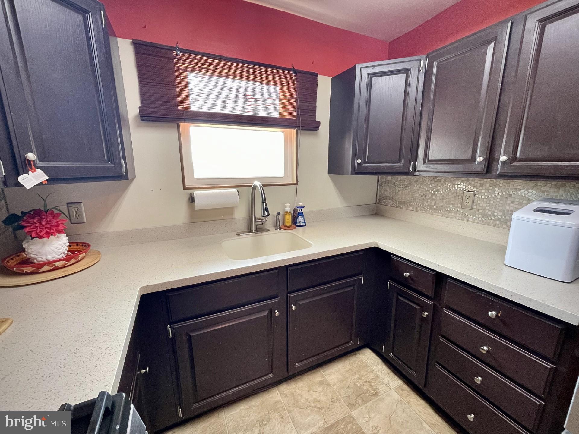 6113 Hamilton Avenue Rosedale, MD 21237 - Photo 17 of 35 Kitchen