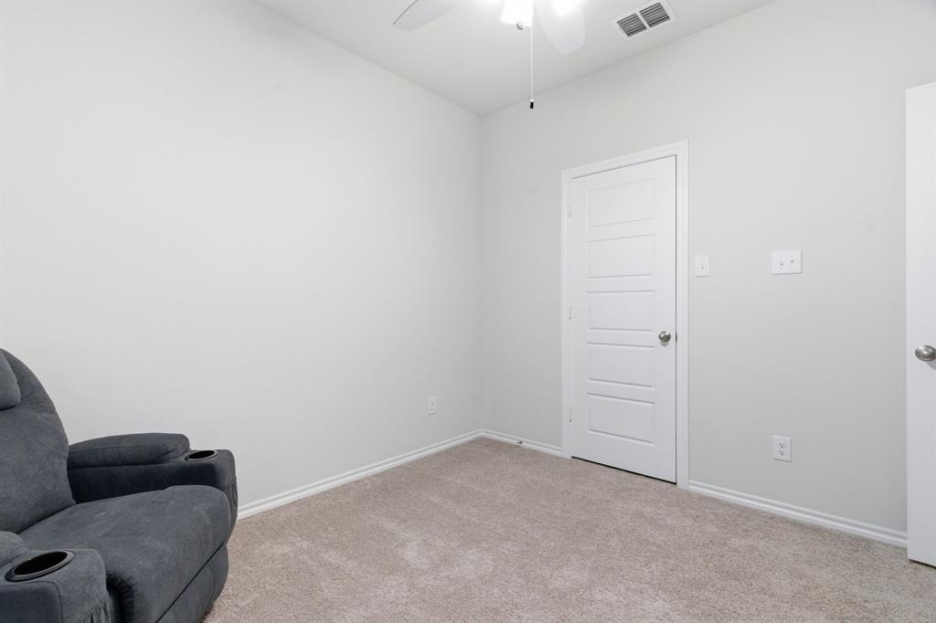 437 Falcon Way Azle, TX 76020 - Photo 21 of 40