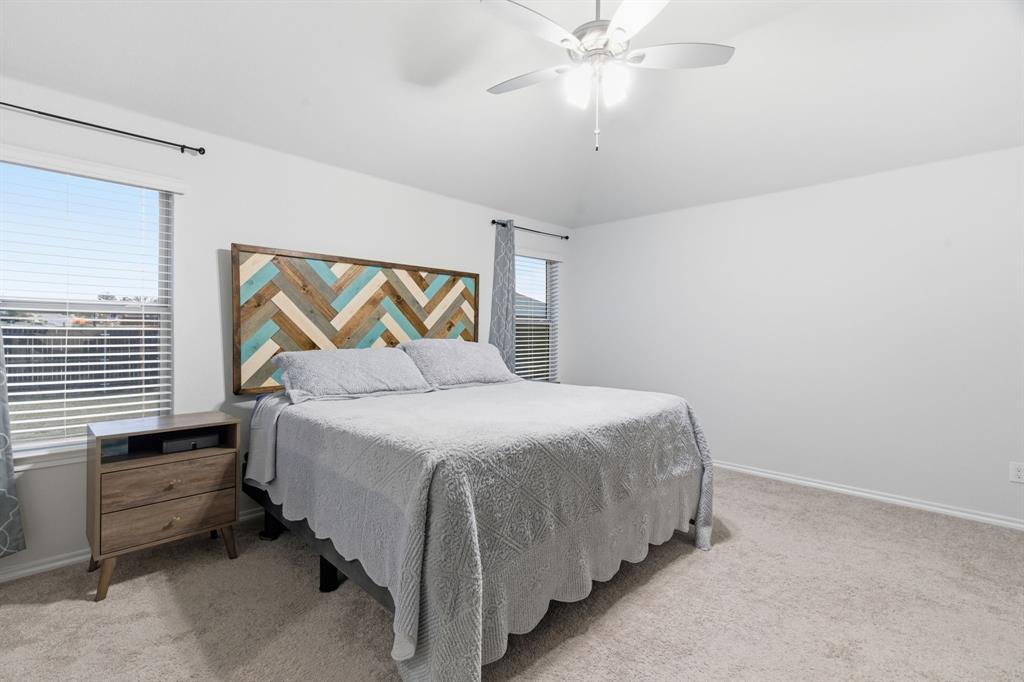 437 Falcon Way Azle, TX 76020 - Photo 22 of 40