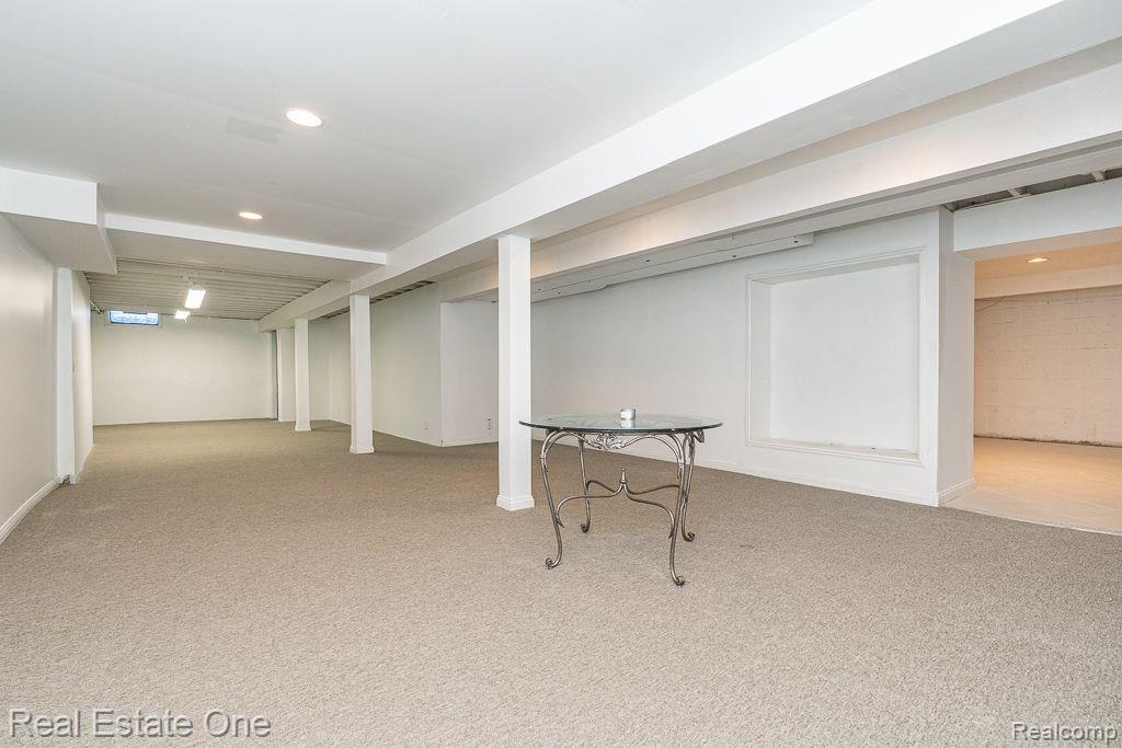 2173 Bonnie Brae Street Rochester Hills, MI 48309 - Photo 25 of 29