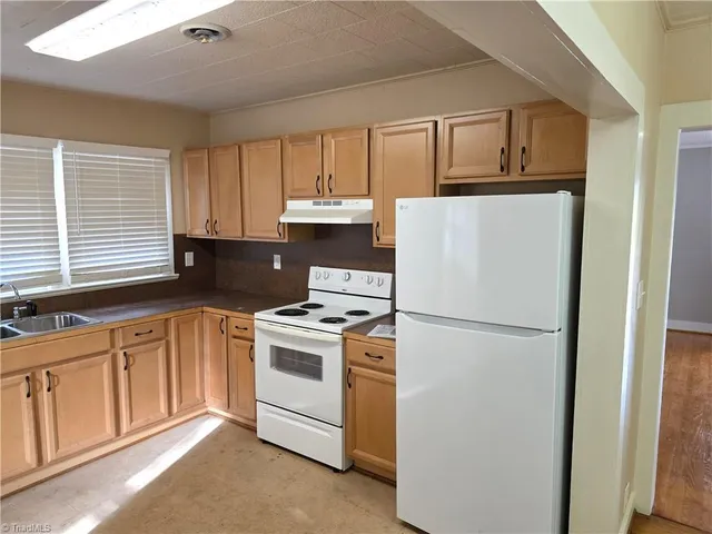 $1,500 | 816 Banner Street, Mount Airy, NC 27030