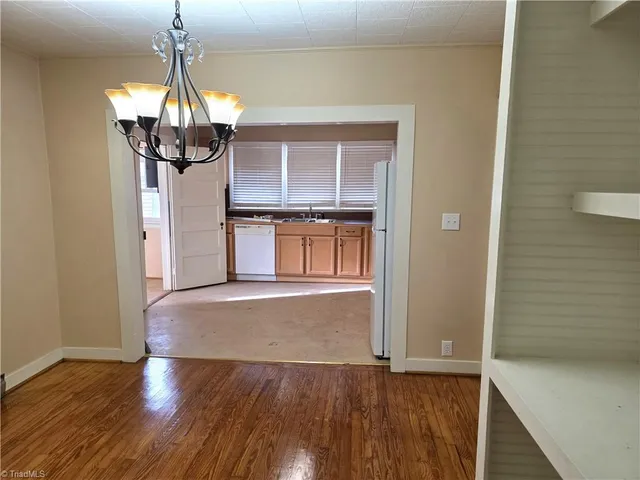 $1,500 | 816 Banner Street, Mount Airy, NC 27030