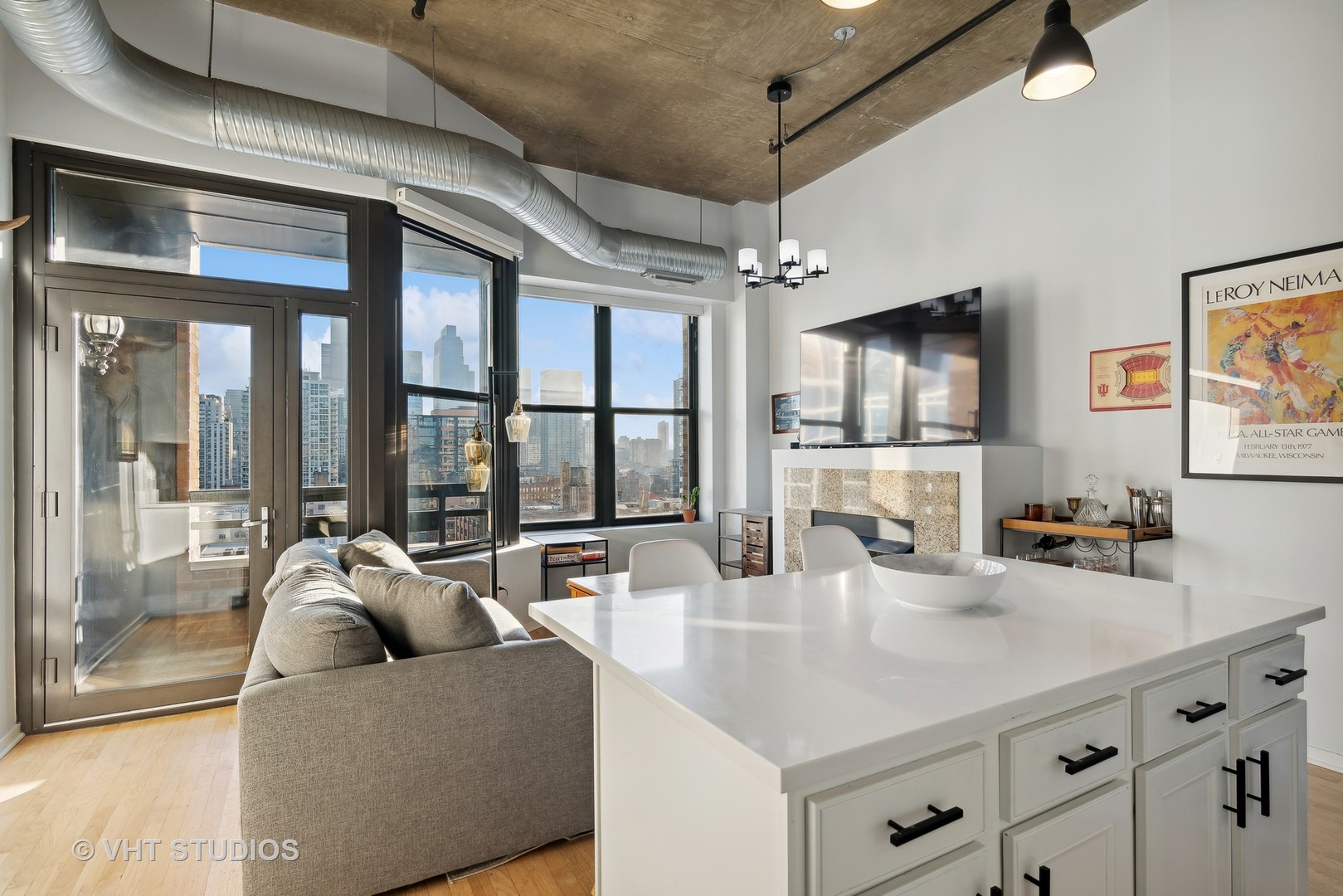 849 North Franklin Street, Unit 1419 Chicago, IL 60610 - Photo 4 of 10 a living room with furniture and a large window