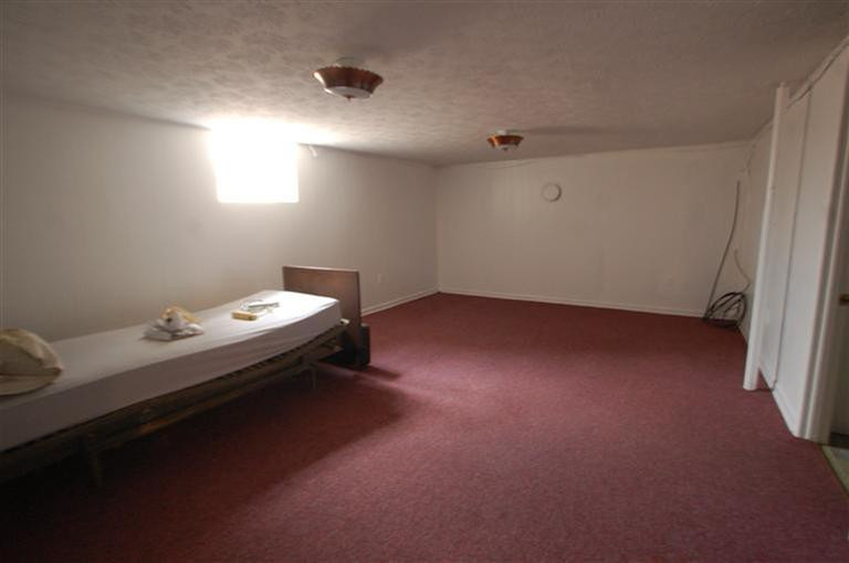 2180 Harris Ferry Road Irvine, KY 40336 - Photo 17 of 27 Can be a downstairs bedroom!