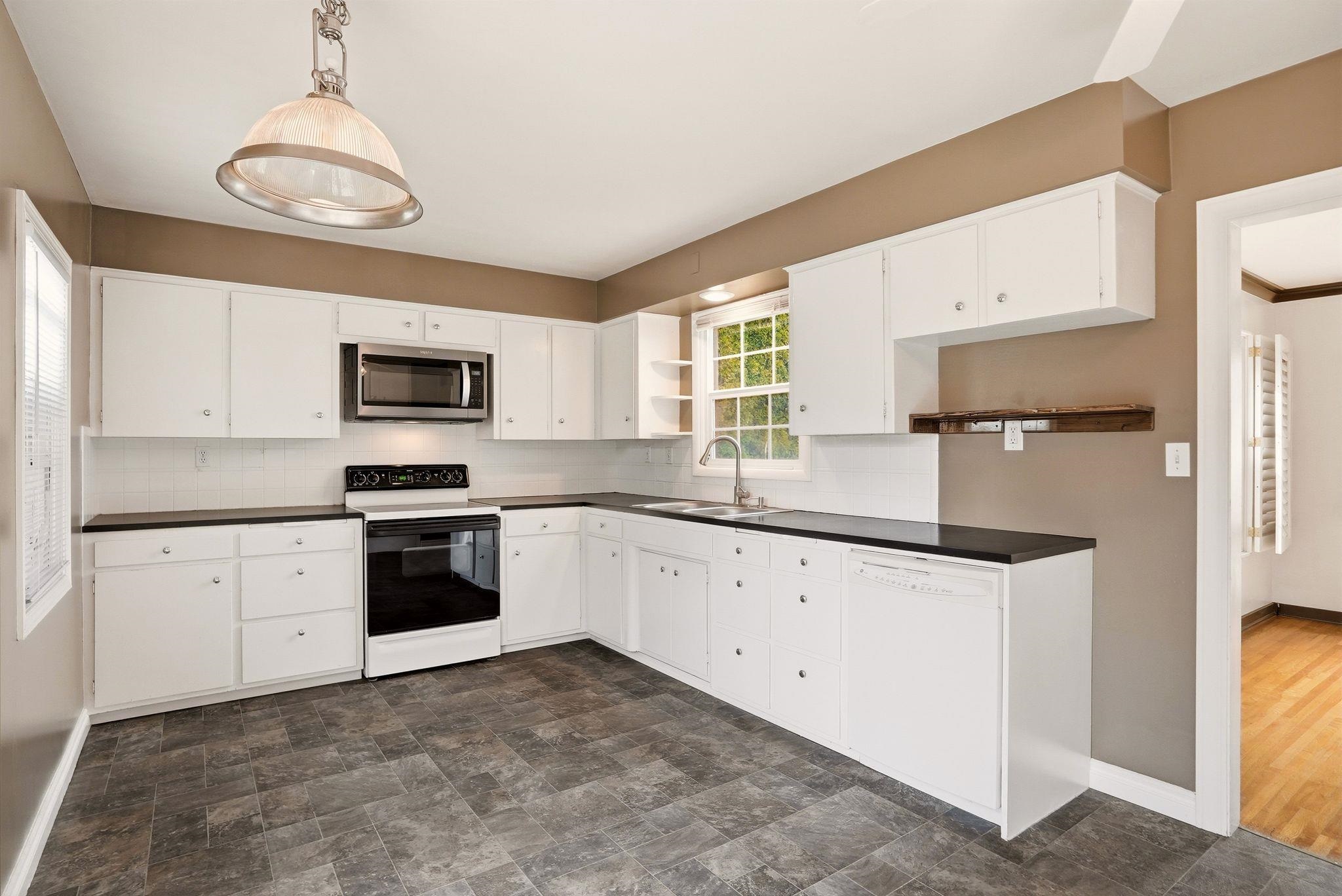 1708 East 34th Avenue Spokane, WA 99203 - Photo 13 of 47