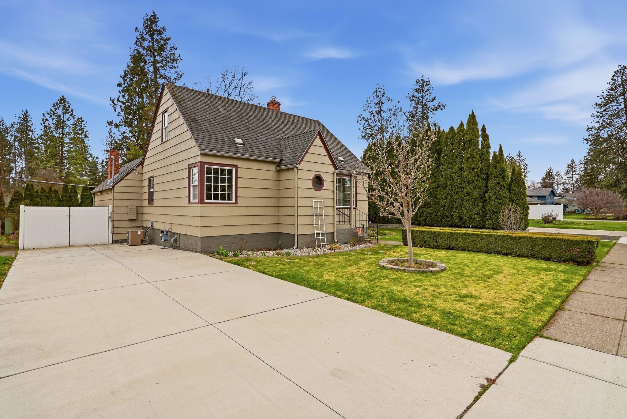 1708 East 34th Avenue Spokane, WA 99203 - Photo 3 of 47